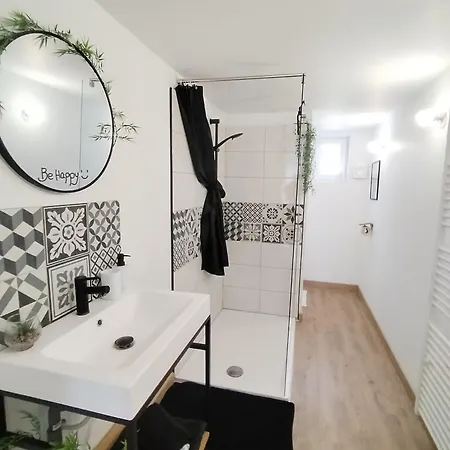 Le Nid Douillet A 1h De Paris-gare A 5 Min A Pied, Entier Apartment